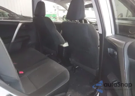 2013 Toyota Rav4 Xle z USA, uszkodzony, nr VIN 2T3RFREV8DW012624